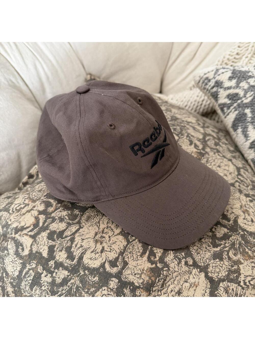 Reebok adult hat adjustable brown and black spellout logo